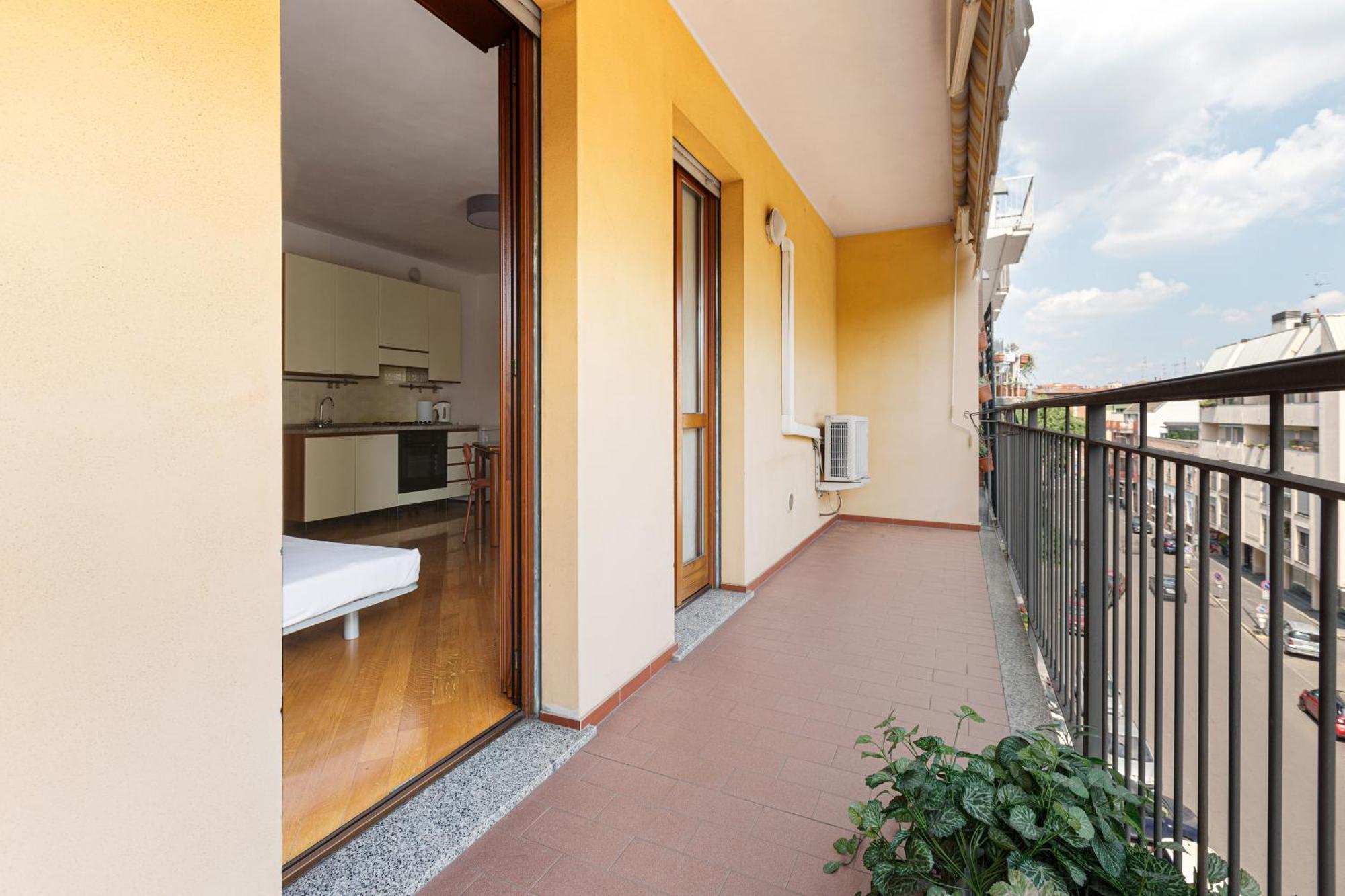 Cosy Studio With Balcony & Private Garage Milano Exterior foto